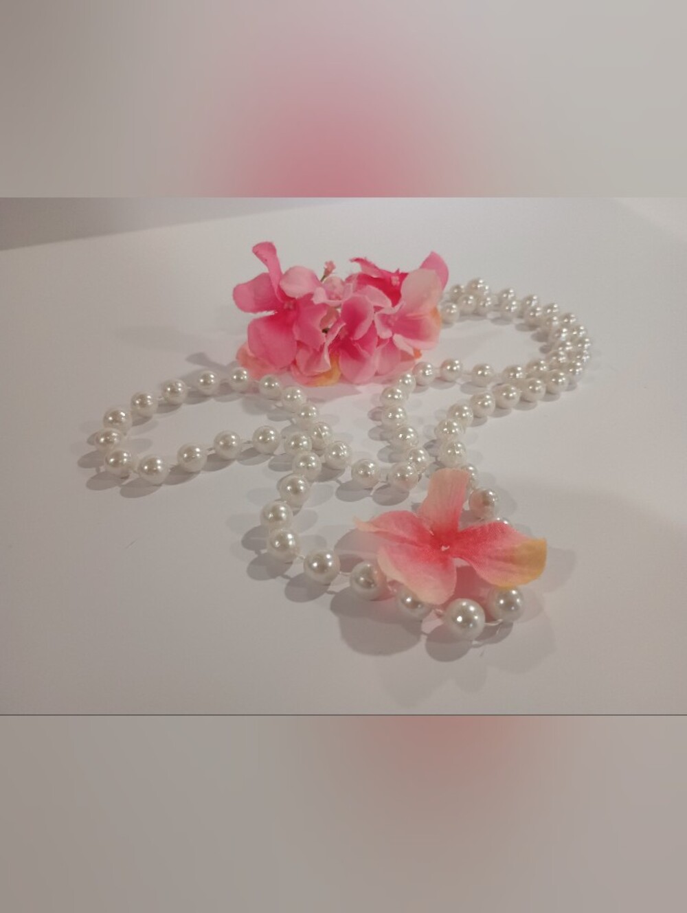 White Pearl Necklace
